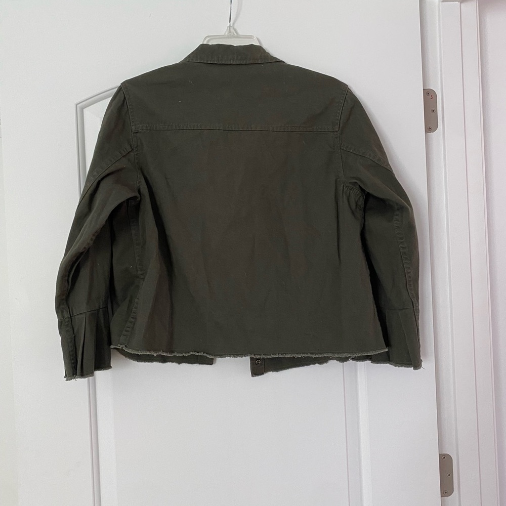 Who What Wear Ruffle Sleeve Utility Jacket - Picture 3 of 7